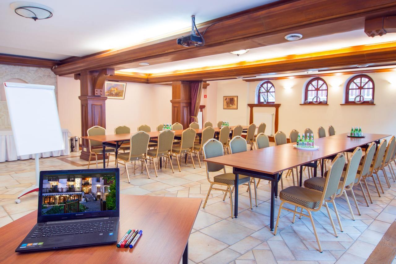 Hotel Dwa Ksiezyce Kazimierz Dolny Exteriör bild